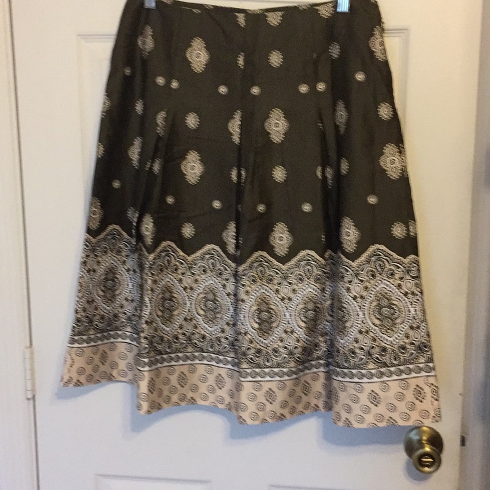Charter Club skirt S-6 beautiful in every way